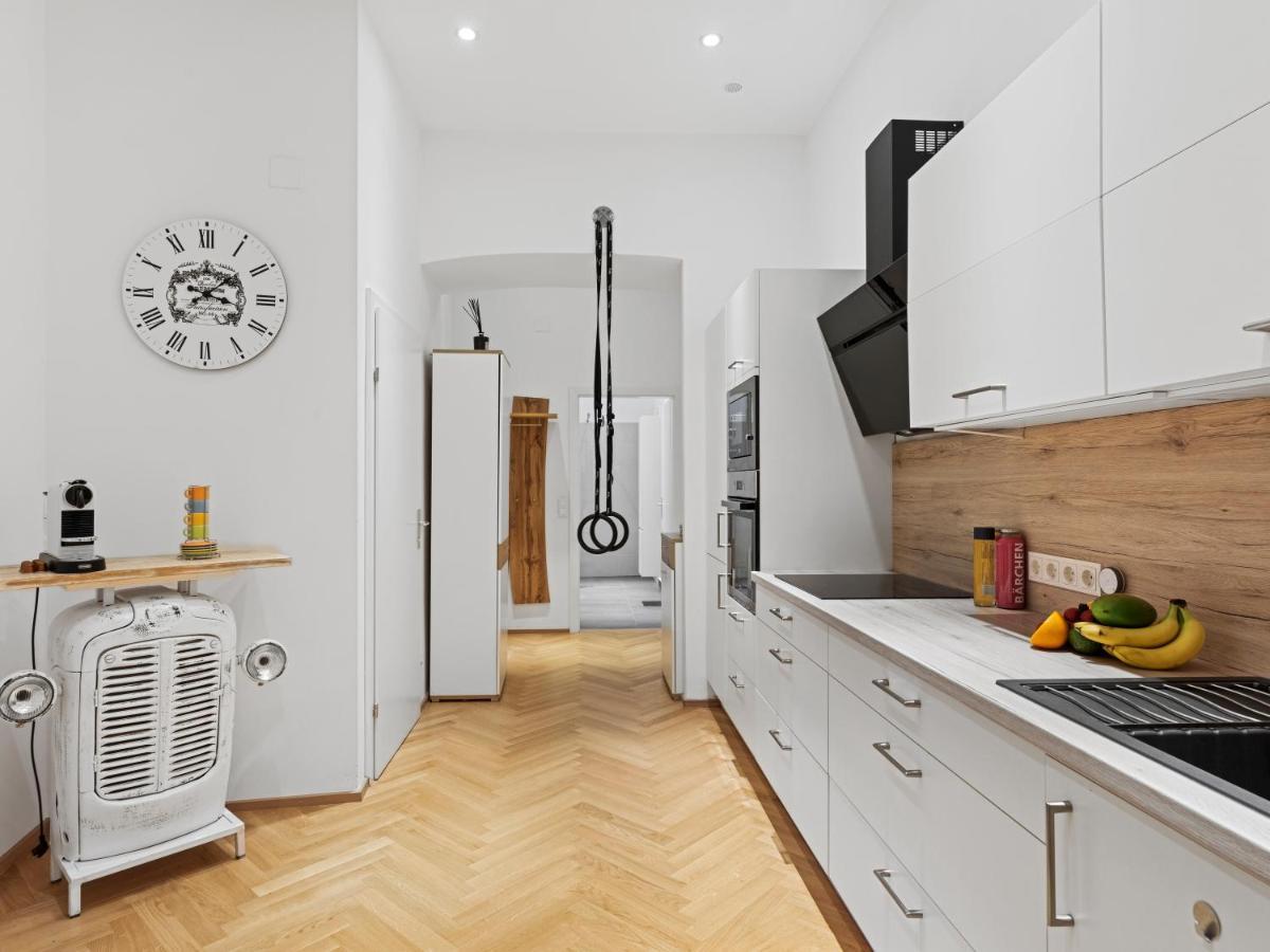 Sky9 Apartments Augarten Vienna Exterior photo